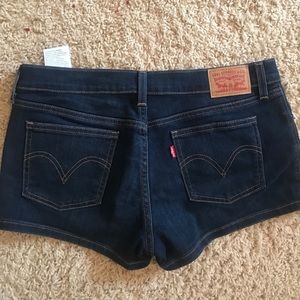 Levi dark denim women’s shorts